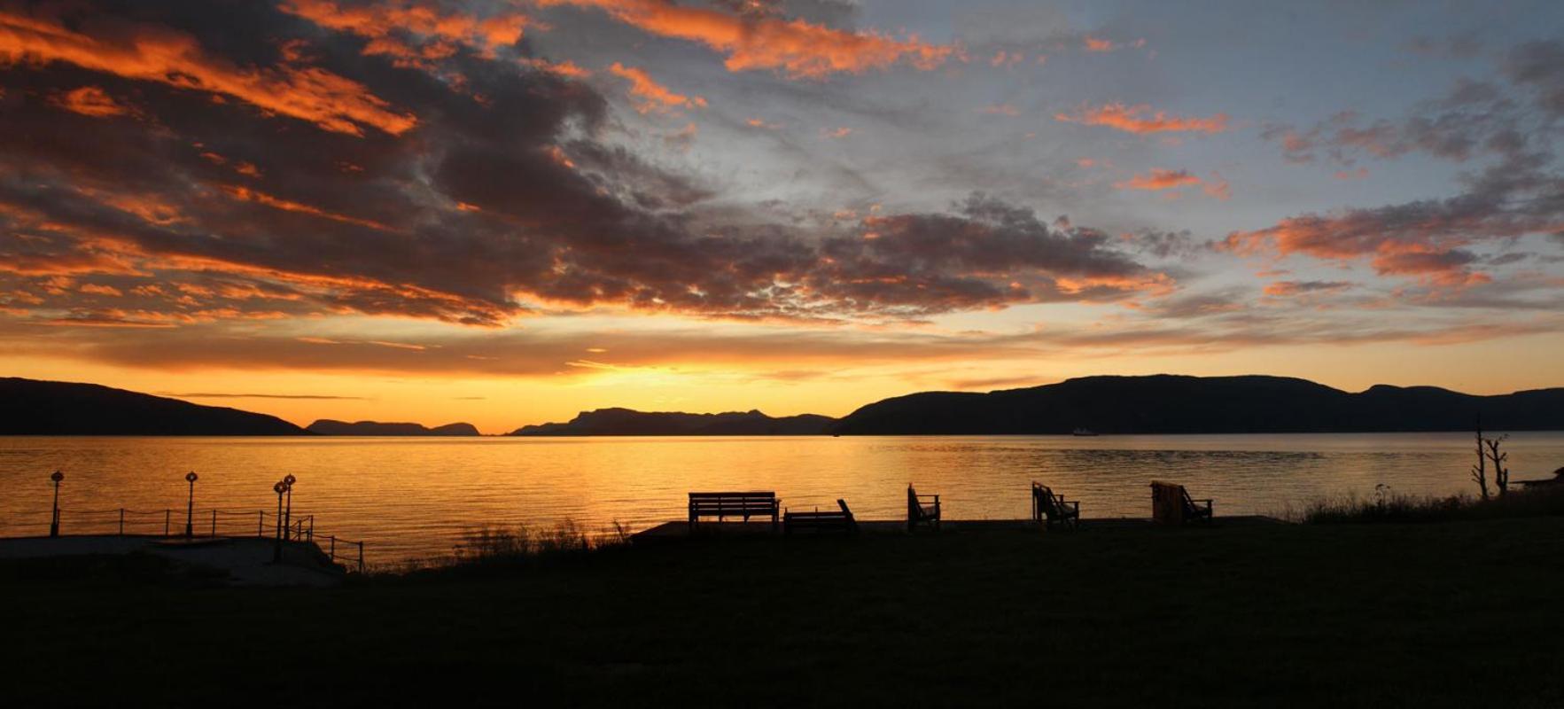 Brekkestranda Fjordhotel Brekke  Εξωτερικό φωτογραφία