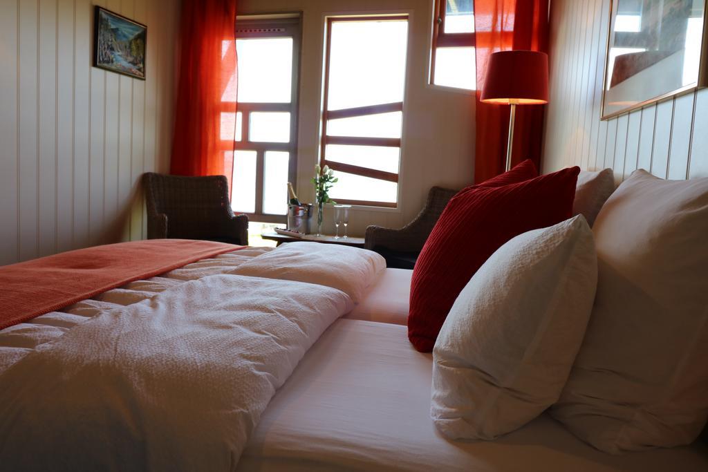 Brekkestranda Fjordhotel Brekke  Εξωτερικό φωτογραφία