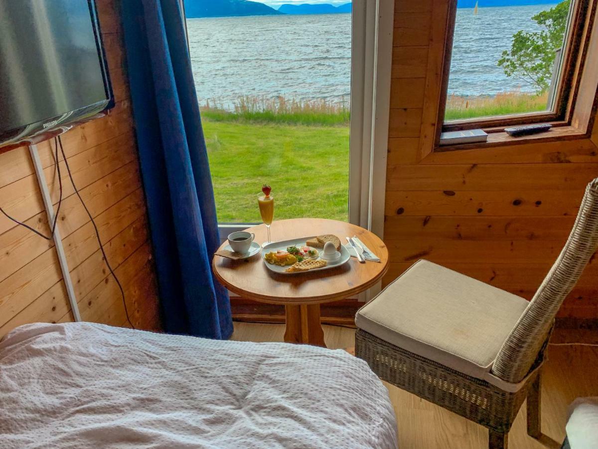 Brekkestranda Fjordhotel Brekke  Εξωτερικό φωτογραφία